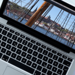 Set your favourite photo or video as wallpaper